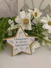 Load image into Gallery viewer, Metal Party Star hanger