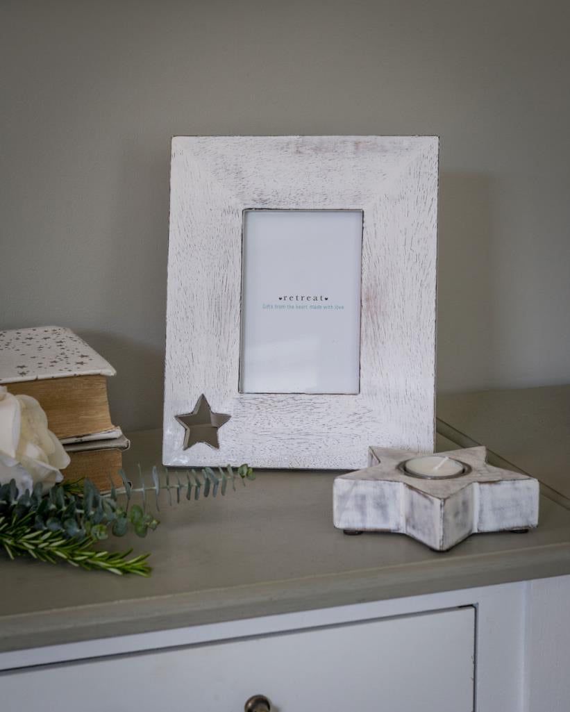 Star cut out distressed photo frame ... 6x4”