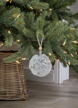 Load image into Gallery viewer, Pom Pom beaded hanger … 2 colours