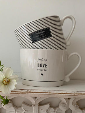 Feeling love everyday Mug