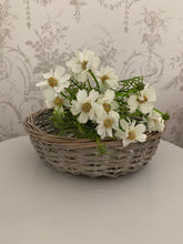 Load image into Gallery viewer, Wicker round Basket