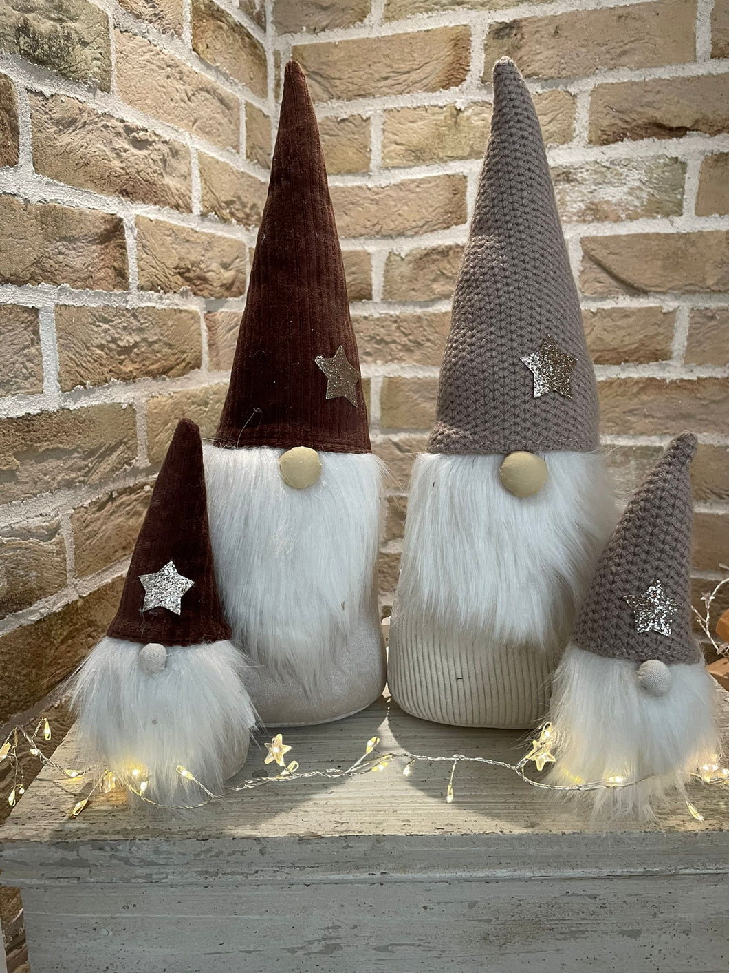 Gonk festive Family - Velvet Golden Star Gonk … 2 colours