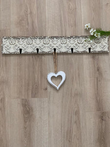 Pretty Floral Wall decor ... 5 HOOKS