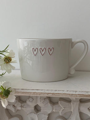 Red 3 heart outline mug