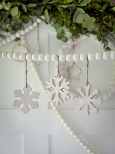 Festive snowflake hanger … 3 styles