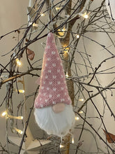 Load image into Gallery viewer, Pretty pink winter LED Gonk … 2 styles